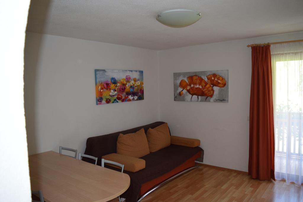 Appartaments Hatzlhof Випитено Стая снимка